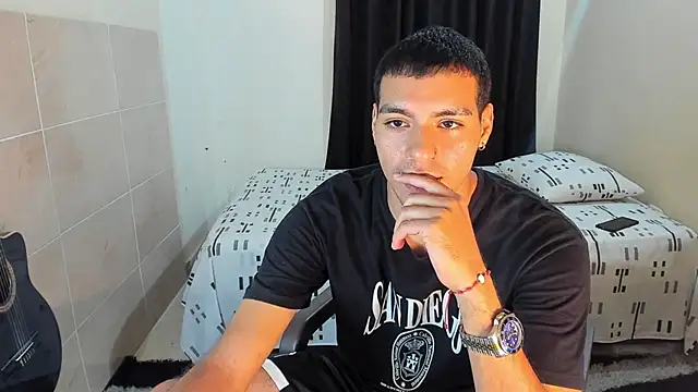 Snapshot of TeamPorn_19 chatting on October 11, 2025, 4:35 am TeamPorn 19 online show from October 11, 2025, 4:35 am