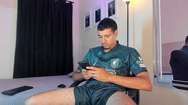 TeamPorn 19 online show from January 16, 2026, 7:07 pm