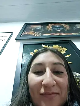 Snapshot of LunaBaby- chatting on September 16, 2025, 11:11 am LunaBaby- online show from September 16, 2025, 11:11 am