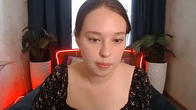 Snapshot of PureLedy chatting on July 7, 2026, 7:23 am PureLedy online show from July 7, 2026, 7:23 am