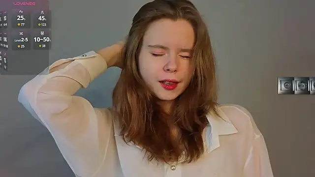 JulietteRain online show from February 9, 2026, 6:39 pm