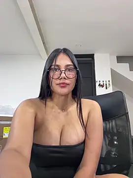 burbuja02 online show from April 20, 2026, 11:39 pm
