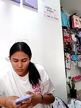 burbuja02 online show from October 7, 2025, 1:56 pm