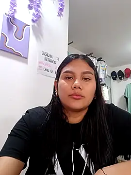 burbuja02 online show from January 13, 2026, 7:40 pm