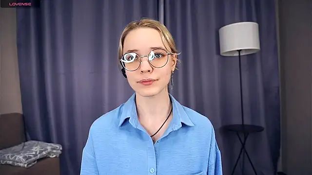 Snapshot of EdaKirkIin chatting on September 11, 2025, 4:18 pm EdaKirkIin online show from September 11, 2025, 4:18 pm