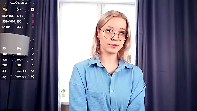 Snapshot of EdaKirkIin chatting on October 10, 2025, 5:19 am EdaKirkIin online show from October 10, 2025, 5:19 am