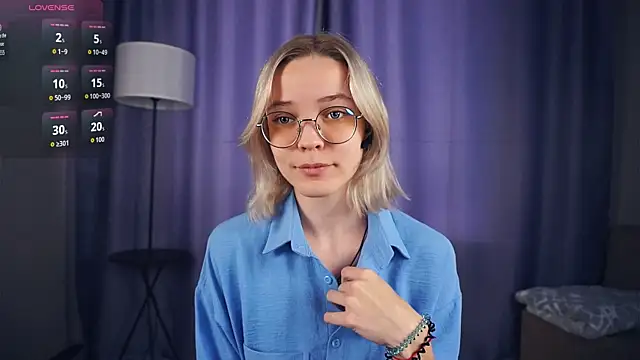 Snapshot of EdaKirkIin chatting on September 15, 2025, 6:25 am EdaKirkIin online show from September 15, 2025, 6:25 am