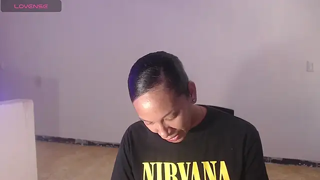 Snapshot of DonnaDidiamantti chatting on November 10, 2025, 8:47 pm DonnaDidiamantti online show from November 10, 2025, 8:47 pm