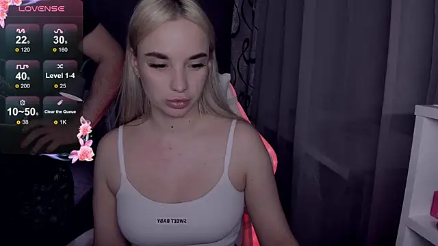 KiraKrox online show from February 25, 2026, 8:08 pm