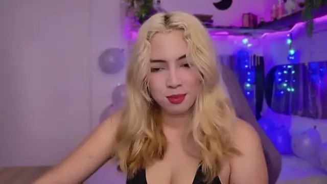 Snapshot of Natalia_novna chatting on October 3, 2025, 7:15 pm Natalia novna online show from October 3, 2025, 7:15 pm