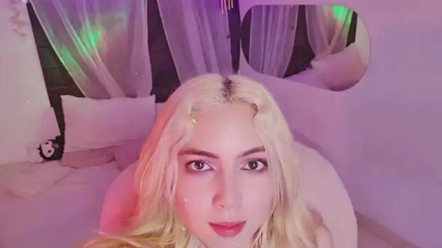 Snapshot of Natalia_novna chatting on October 1, 2025, 11:52 pm Natalia novna online show from October 1, 2025, 11:52 pm