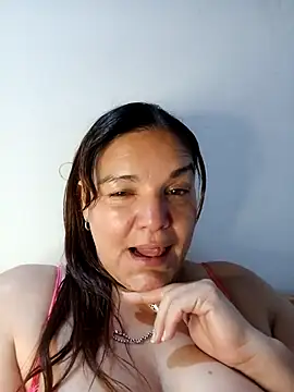 Snapshot of MomSex_ chatting on September 9, 2025, 1:38 am MomSex online show from September 9, 2025, 1:38 am