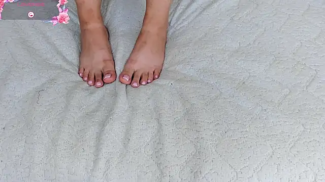 angel ponce online show from September 26, 2025, 7:43 pm