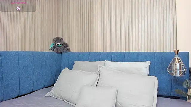 Snapshot of angel_ponce chatting on March 17, 2026, 7:06 pm angel ponce online show from March 17, 2026, 7:06 pm