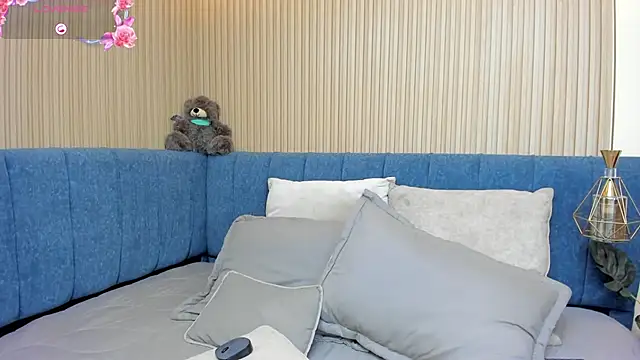 Snapshot of angel_ponce chatting on April 13, 2026, 7:07 pm angel ponce online show from April 13, 2026, 7:07 pm