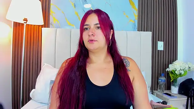 Victoria Guzman online show from April 27, 2026, 3:21 pm