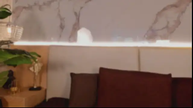 Celeste-Evanns online show from April 10, 2026, 7:54 pm