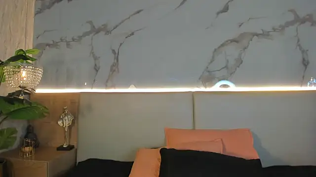 Celeste-Evanns online show from February 5, 2026, 7:43 pm