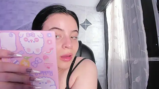 ChannelWhite  online show from September 26, 2025, 9:32 pm