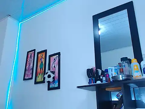 natashat lorent online show from February 7, 2026, 8:44 am