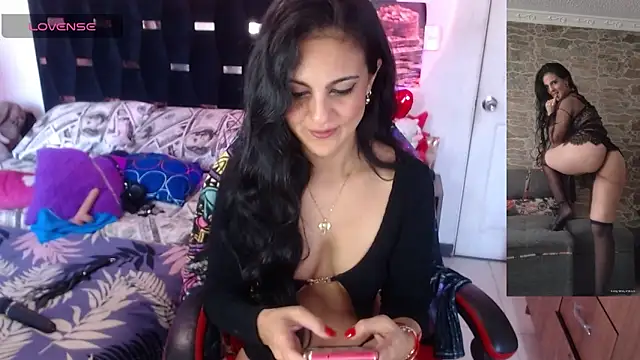 Snapshot of BasmaHernandez chatting on June 1, 2026, 1:11 pm BasmaHernandez online show from June 1, 2026, 1:11 pm