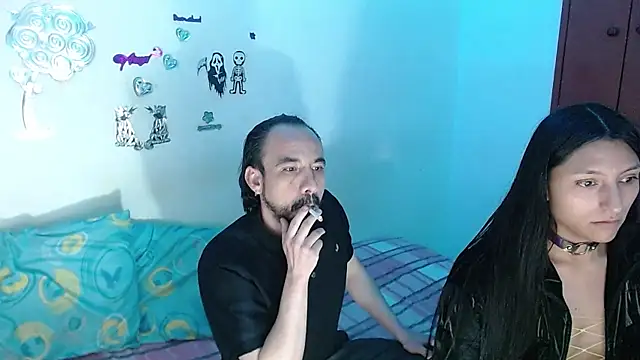 Snapshot of EvaHarryy chatting on April 15, 2026, 10:21 pm EvaHarryy online show from April 15, 2026, 10:21 pm