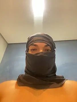 Parrudo321 online show from December 23, 2025, 12:00 am