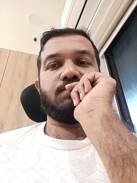 VJ17 online show from March 7, 2026, 12:32 pm