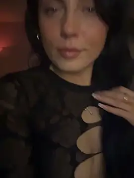 Mesmerising MaxineX online show from November 11, 2025, 10:04 pm