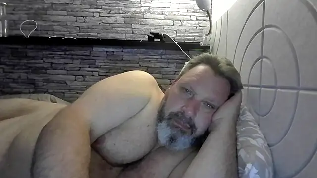 Snapshot of BigMan738@xh chatting on May 31, 2026, 10:32 pm BigMan738xh online show from May 31, 2026, 10:32 pm