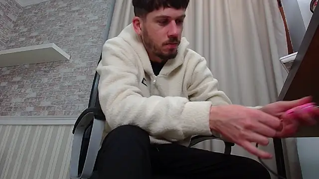 JonahShaw online show from October 11, 2025, 4:13 am