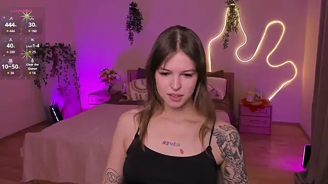 Lisa Blossom online show from May 30, 2026, 6:09 am