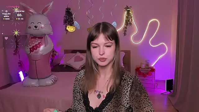 Snapshot of Lisa_Blossom chatting on April 3, 2026, 6:09 am Lisa Blossom online show from April 3, 2026, 6:09 am