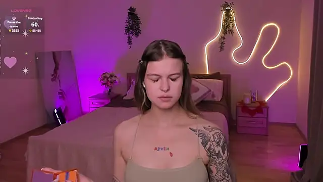 Lisa Blossom online show from May 20, 2026, 6:10 am