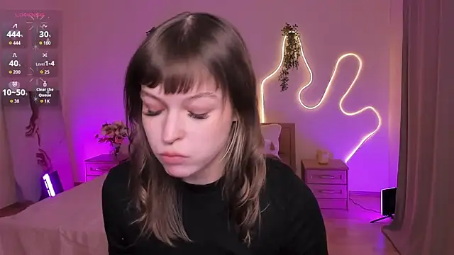 Snapshot of Lisa_Blossom chatting on March 18, 2026, 6:05 am Lisa Blossom online show from March 18, 2026, 6:05 am