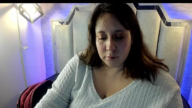  Emily rosee  online show from October 8, 2025, 11:12 am