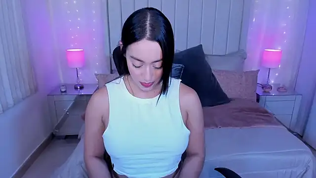 AriadnaTaylor online show from March 16, 2026, 7:16 pm