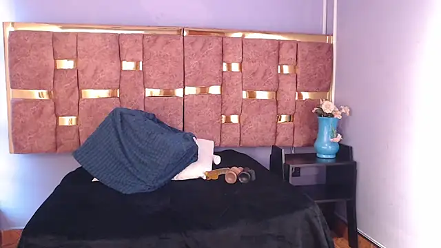 Snapshot of shantall_05 chatting on March 12, 2026, 10:25 pm shantall 05 online show from March 12, 2026, 10:25 pm