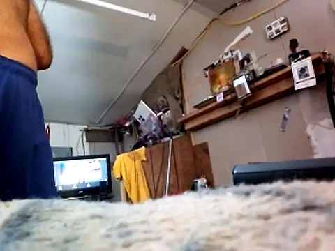 Snapshot of Southerngent1979 chatting on October 25, 2025, 6:52 pm Southerngent1979 online show from October 25, 2025, 6:52 pm