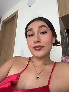 Isa Villamarin online show from October 12, 2025, 4:19 pm