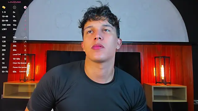 Leo Savage  online show from June 2, 2026, 4:23 am