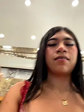Snapshot of LiaSaenz27 chatting on September 19, 2025, 3:38 pm LiaSaenz27 online show from September 19, 2025, 3:38 pm