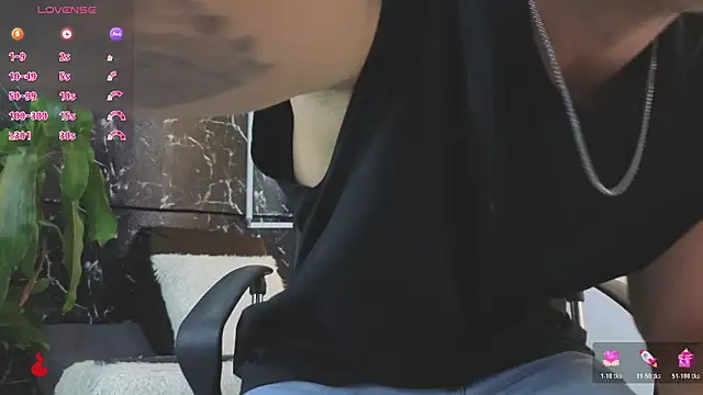 Snapshot of Alexander_ferre chatting on April 3, 2026, 1:50 pm Alexander ferre online show from April 3, 2026, 1:50 pm