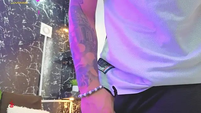 Snapshot of Alexander_ferre chatting on March 21, 2026, 1:48 pm Alexander ferre online show from March 21, 2026, 1:48 pm