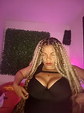 Snapshot of Eva_Luxei chatting on November 16, 2025, 8:02 pm Eva Luxei online show from November 16, 2025, 8:02 pm