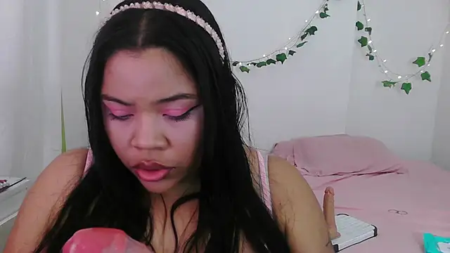 Juicy elenxx online show from May 26, 2026, 2:20 am