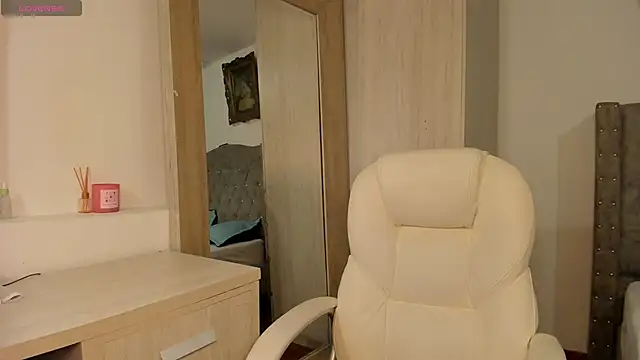 Snapshot of kata22sofia chatting on November 5, 2025, 6:55 pm kata22sofia online show from November 5, 2025, 6:55 pm