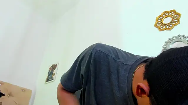 Snapshot of _Tarekk_ chatting on October 21, 2025, 8:19 pm Tarekk online show from October 21, 2025, 8:19 pm