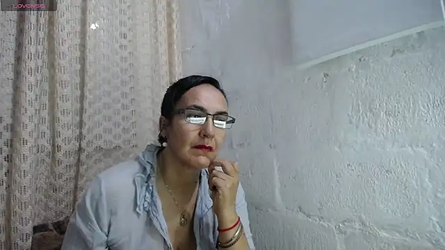 Snapshot of gabbyparker_ chatting on September 12, 2025, 9:31 am gabbyparker online show from September 12, 2025, 9:31 am