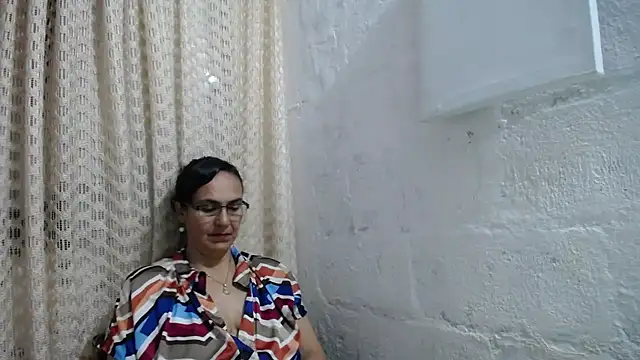 Snapshot of gabbyparker_ chatting on October 8, 2025, 8:16 am gabbyparker online show from October 8, 2025, 8:16 am